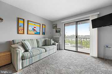 Jamaica Daybreak I Real Estate for Sale - 202 32nd St #204 in Ocean City Photo 3