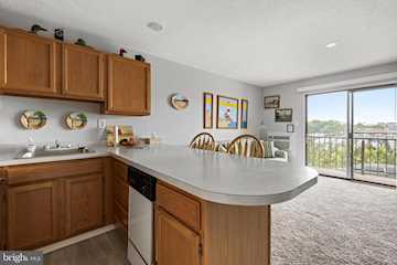 Jamaica Daybreak I Real Estate for Sale - 202 32nd St #204 in Ocean City Photo 4