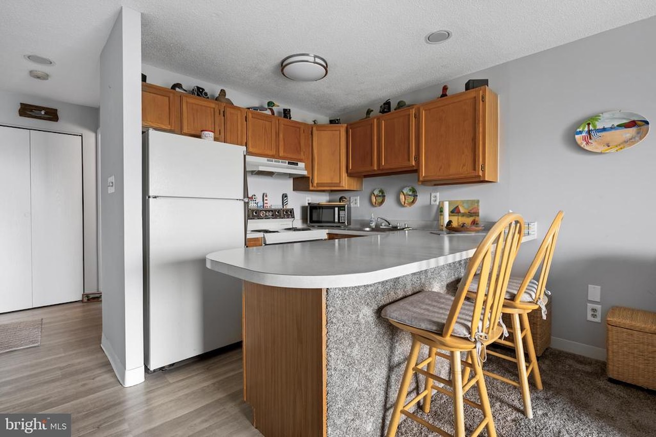 Jamaica Daybreak I Real Estate for Sale - 202 32nd St #204 in Ocean City Photo 7