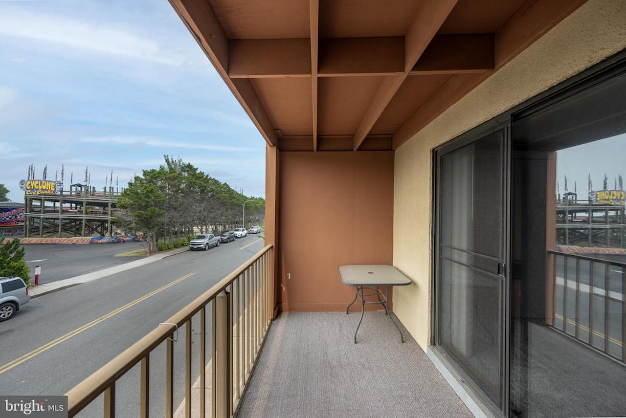 Jamaica Daybreak I Real Estate for Sale - 202 32nd St #204 in Ocean City Photo 14
