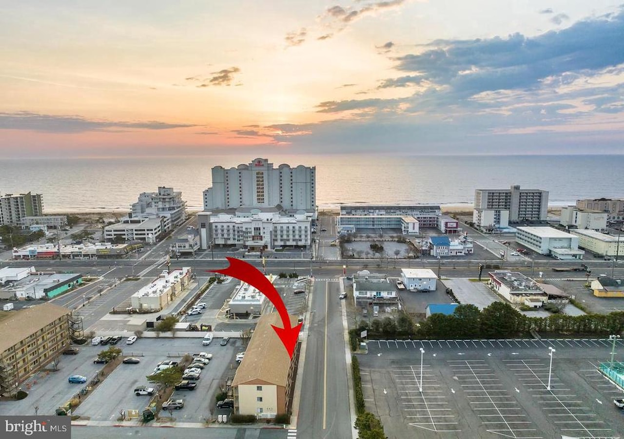 Jamaica Daybreak I Real Estate for Sale - 202 32nd St #204 in Ocean City Photo 16
