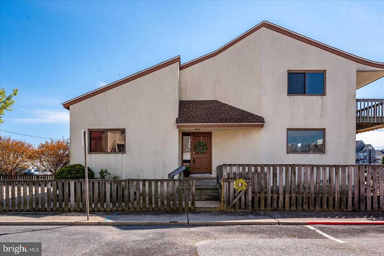  Real Estate for Sale - 401 13th St in Ocean City Photo 4