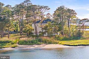  Real Estate for Sale - 10313 Thirty Knots Ln in Berlin Photo 3