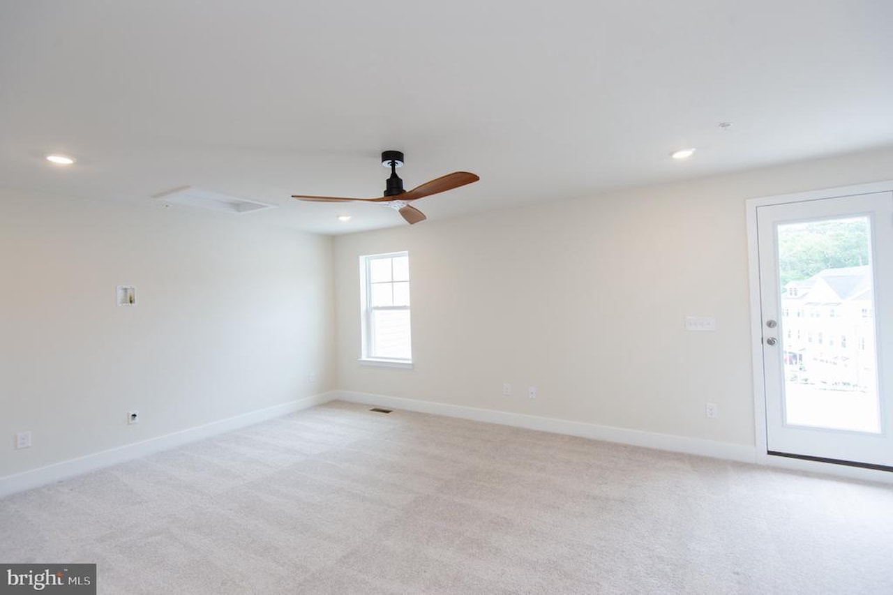  Real Estate for Sale - 9522 Seascape Ln #5 in Berlin Photo 35