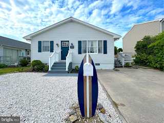  Real Estate for Sale - 703 141st St in Ocean City Photo 2