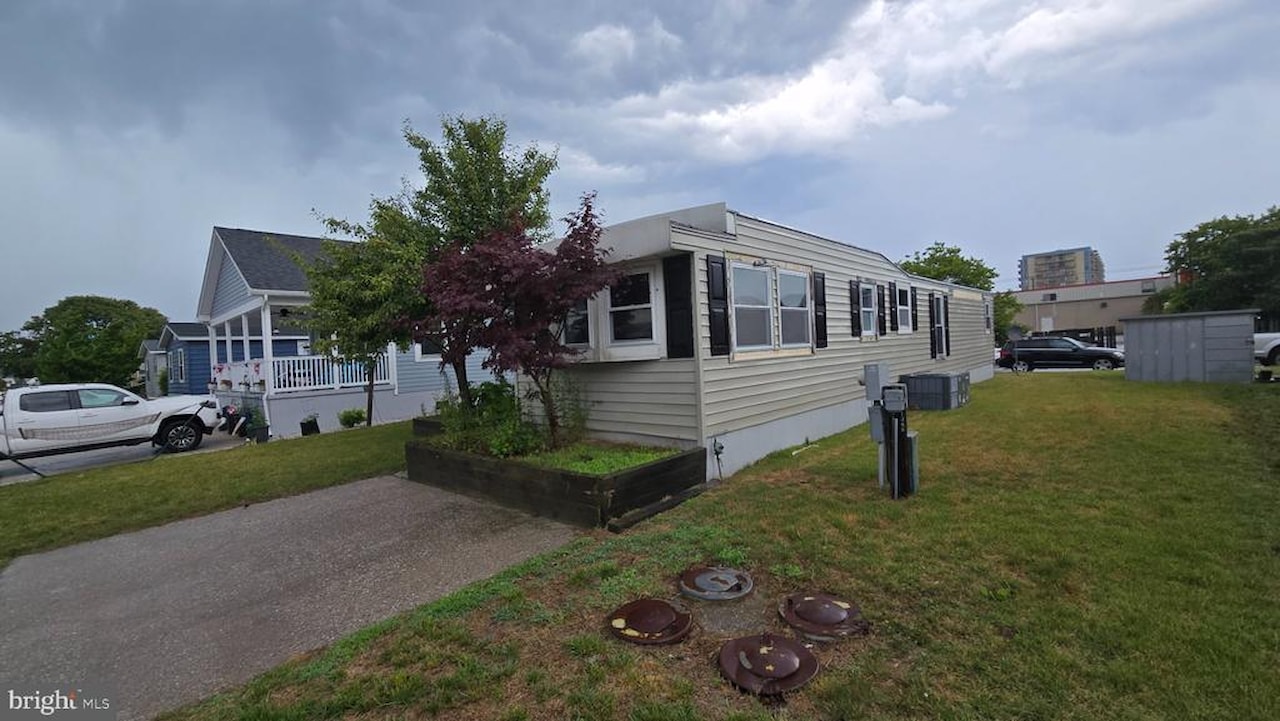 Montego Bay Civic Association Real Estate for Sale - 13110 Atlantic Blvd in Ocean City Photo 3