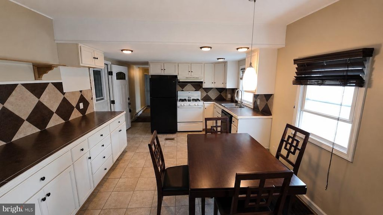 Montego Bay Civic Association Real Estate for Sale - 13110 Atlantic Blvd in Ocean City Photo 8