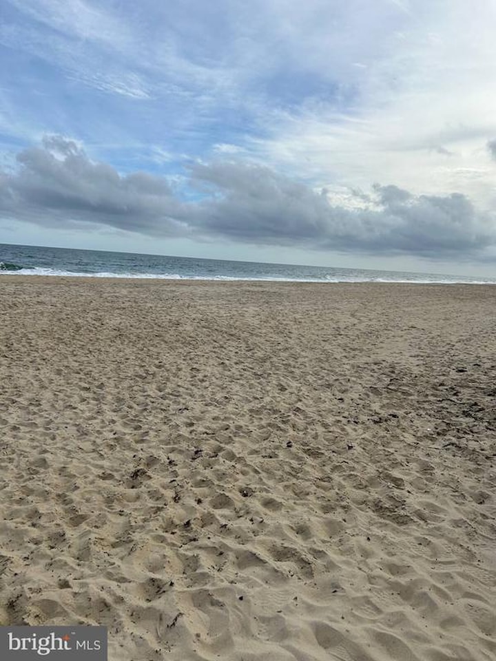 Dominica Beach Real Estate for Sale - 5 41st St in Ocean City Photo 25