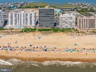 Century 1 Real Estate for Sale - 9900 Coastal Hwy #1409 in Ocean City Photo 2