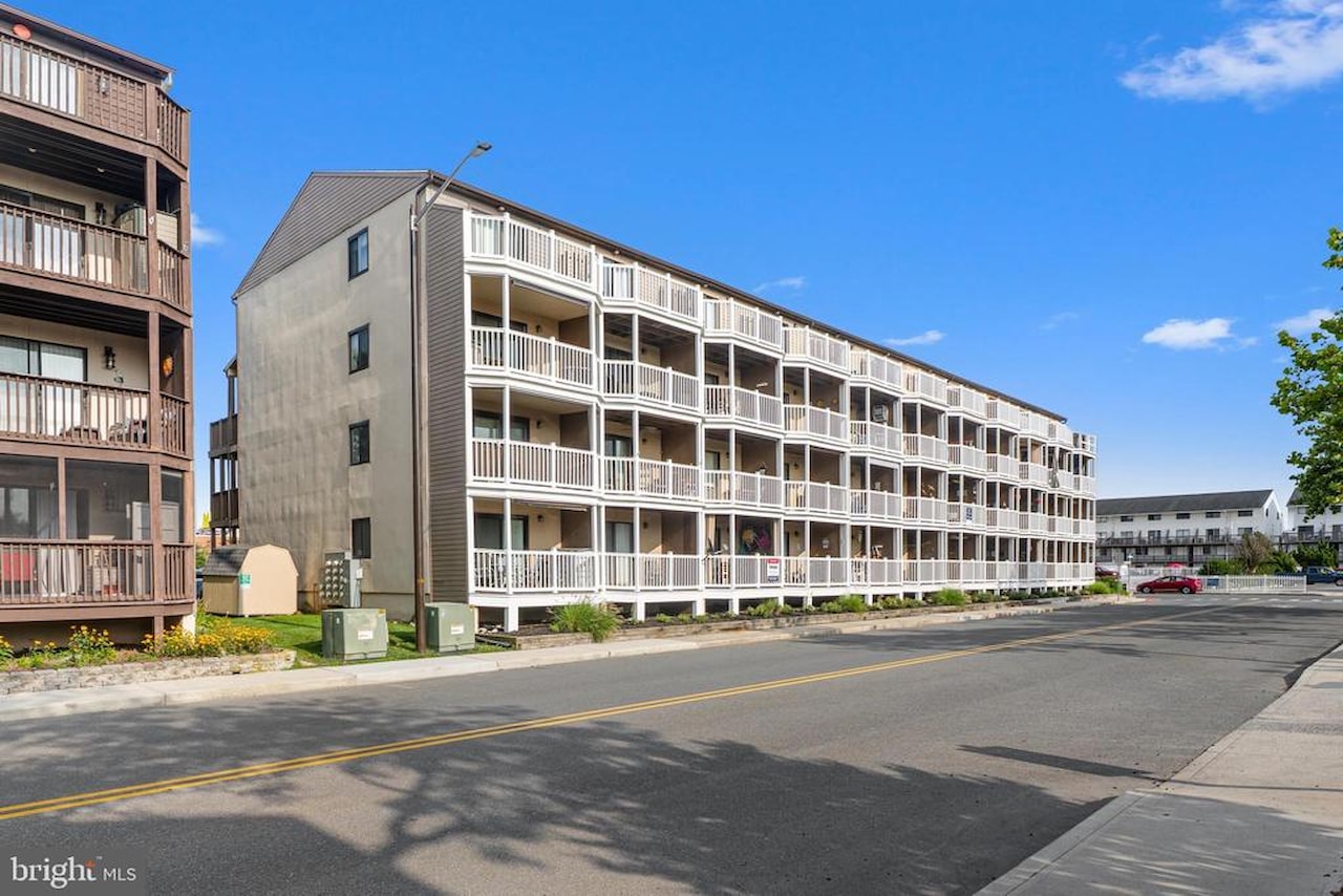 Jamaica II Real Estate for Sale - 12300 Jamaica Ave #0209 in Ocean City Photo 1