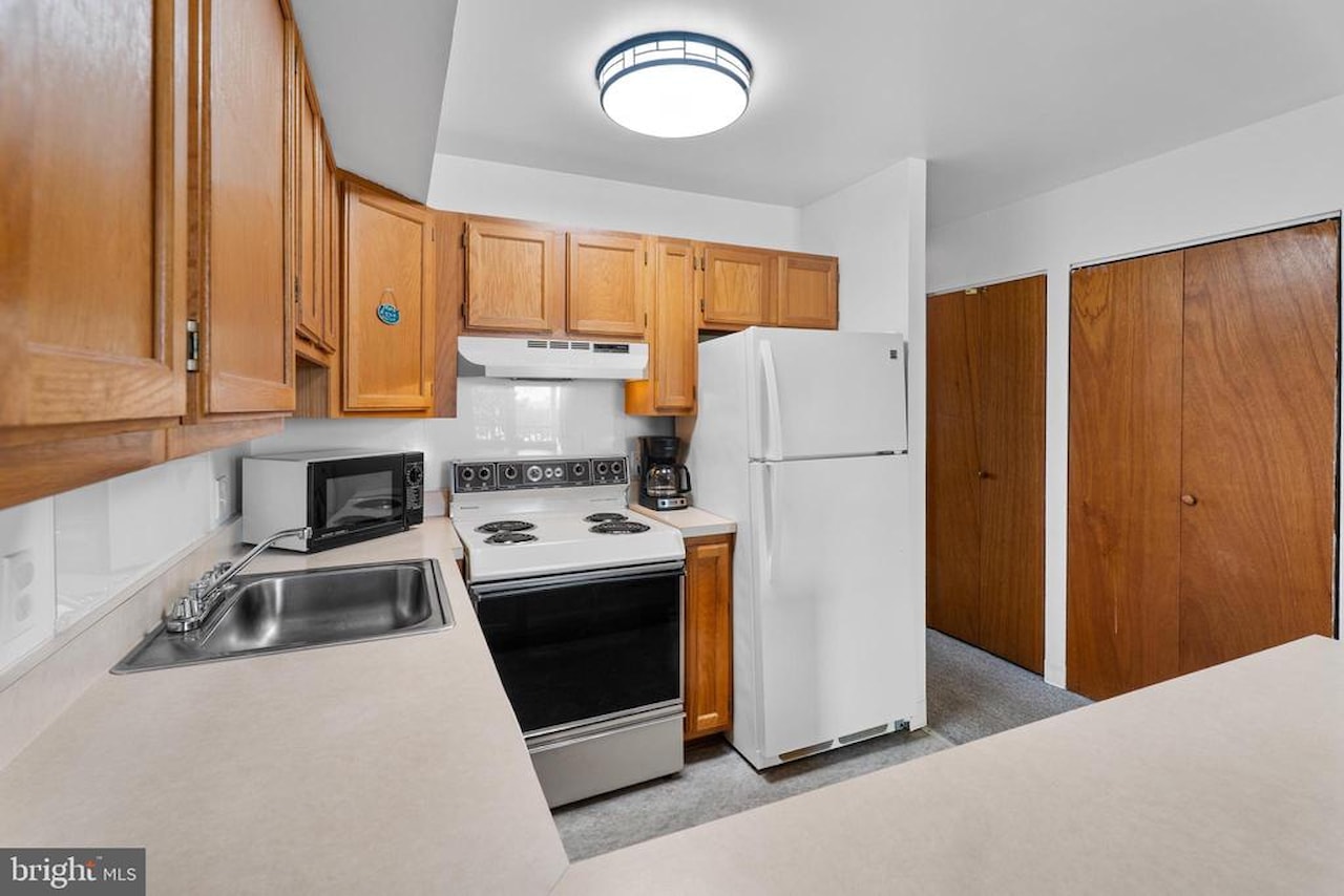 Jamaica II Real Estate for Sale - 12300 Jamaica Ave #0209 in Ocean City Photo 12