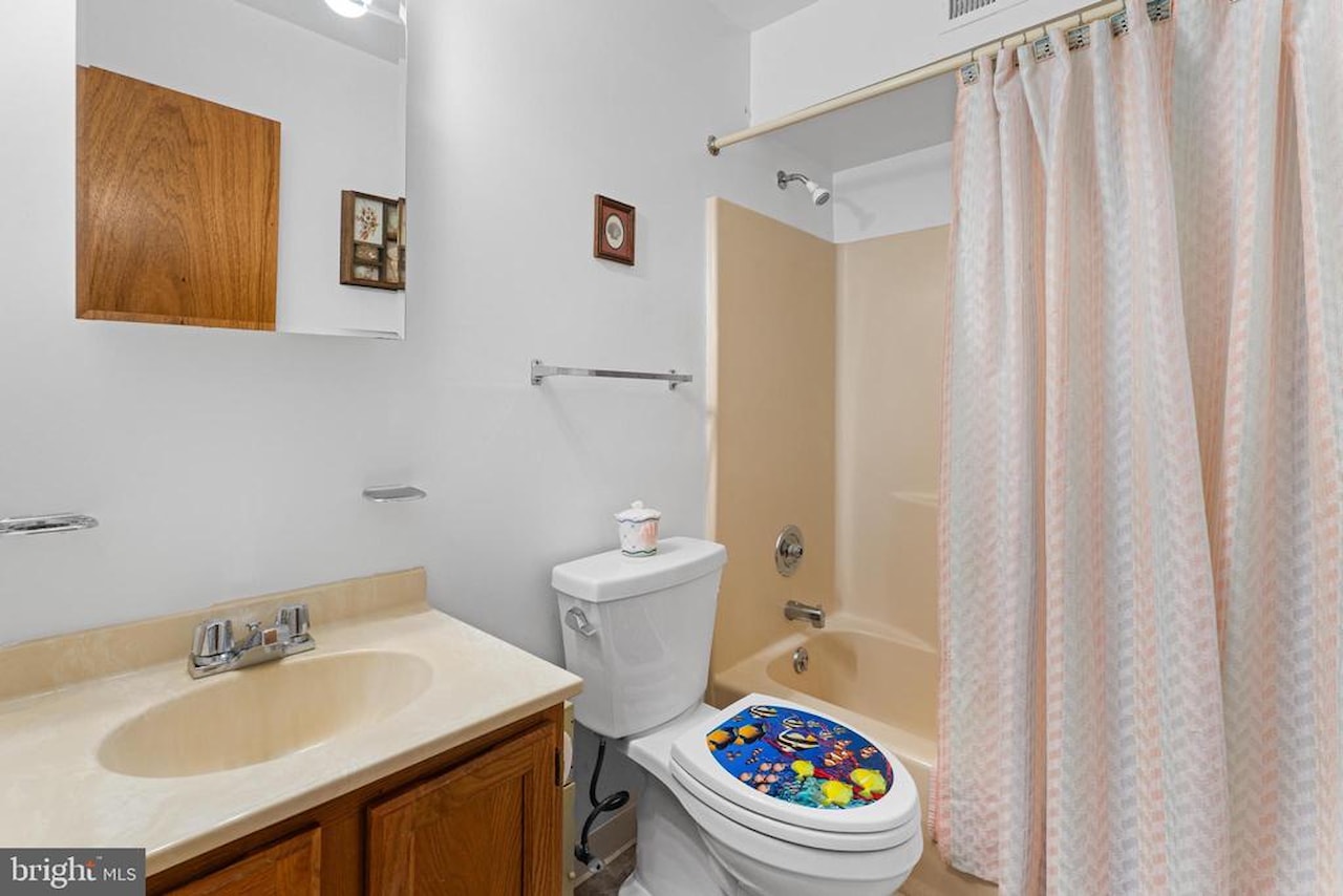 Jamaica II Real Estate for Sale - 12300 Jamaica Ave #0209 in Ocean City Photo 17