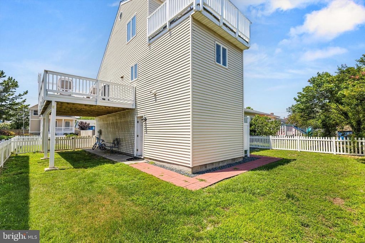 Real Estate for Sale - 8802 W Biscayne Dr in Ocean City Photo 42