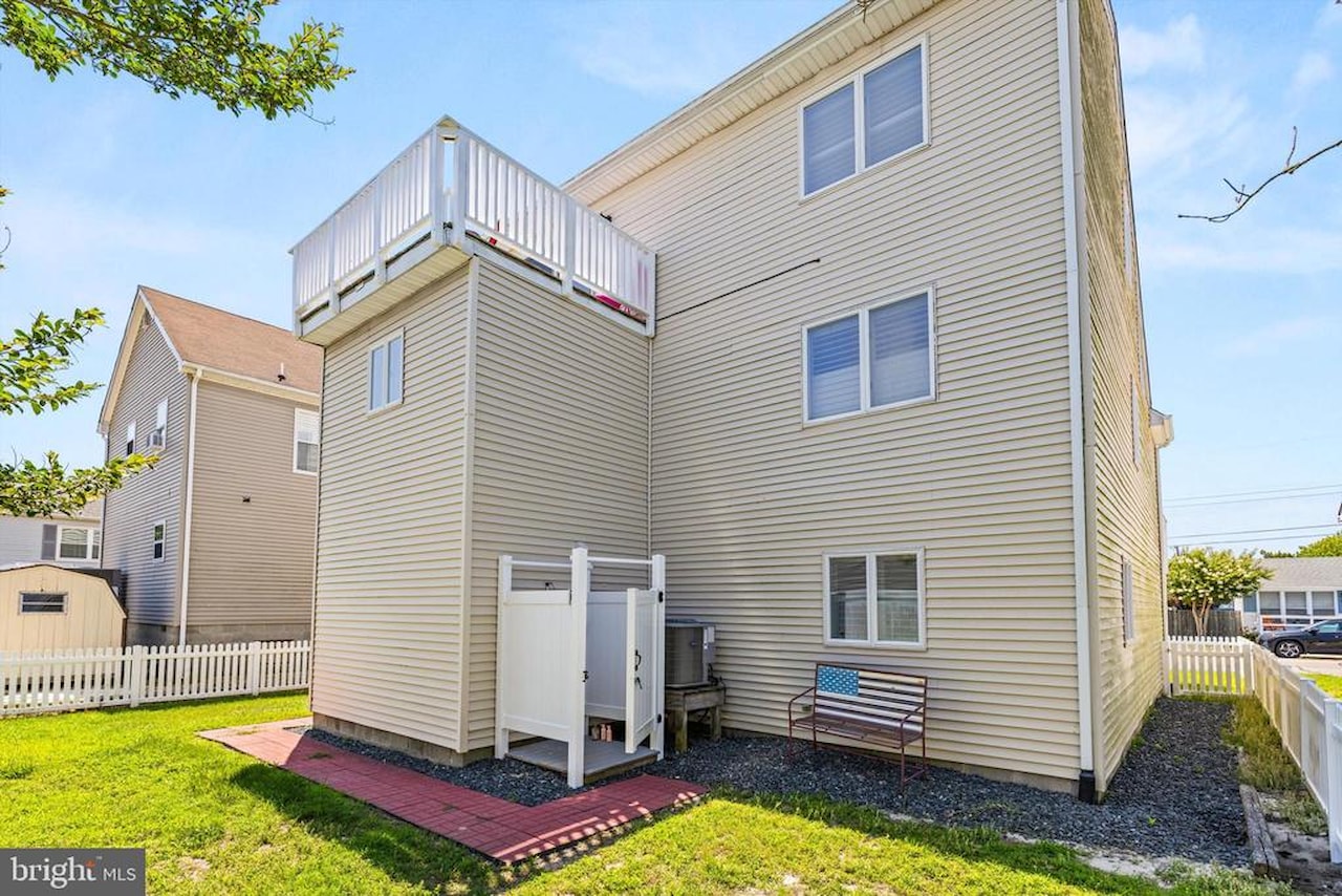  Real Estate for Sale - 8802 W Biscayne Dr in Ocean City Photo 44