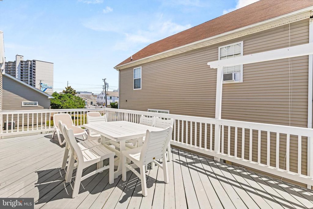  Real Estate for Sale - 8802 W Biscayne Dr in Ocean City Photo 49