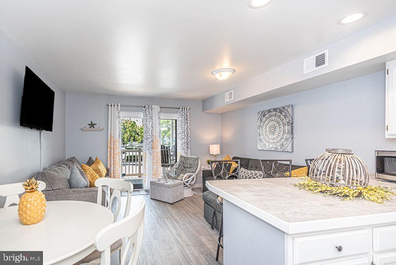 Jamaica II Real Estate for Sale - 12300 Jamaica Ave #105 in Ocean City Photo 2