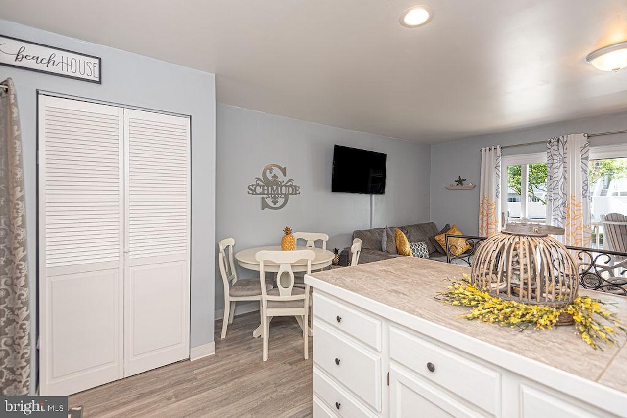Jamaica II Real Estate for Sale - 12300 Jamaica Ave #105 in Ocean City Photo 6