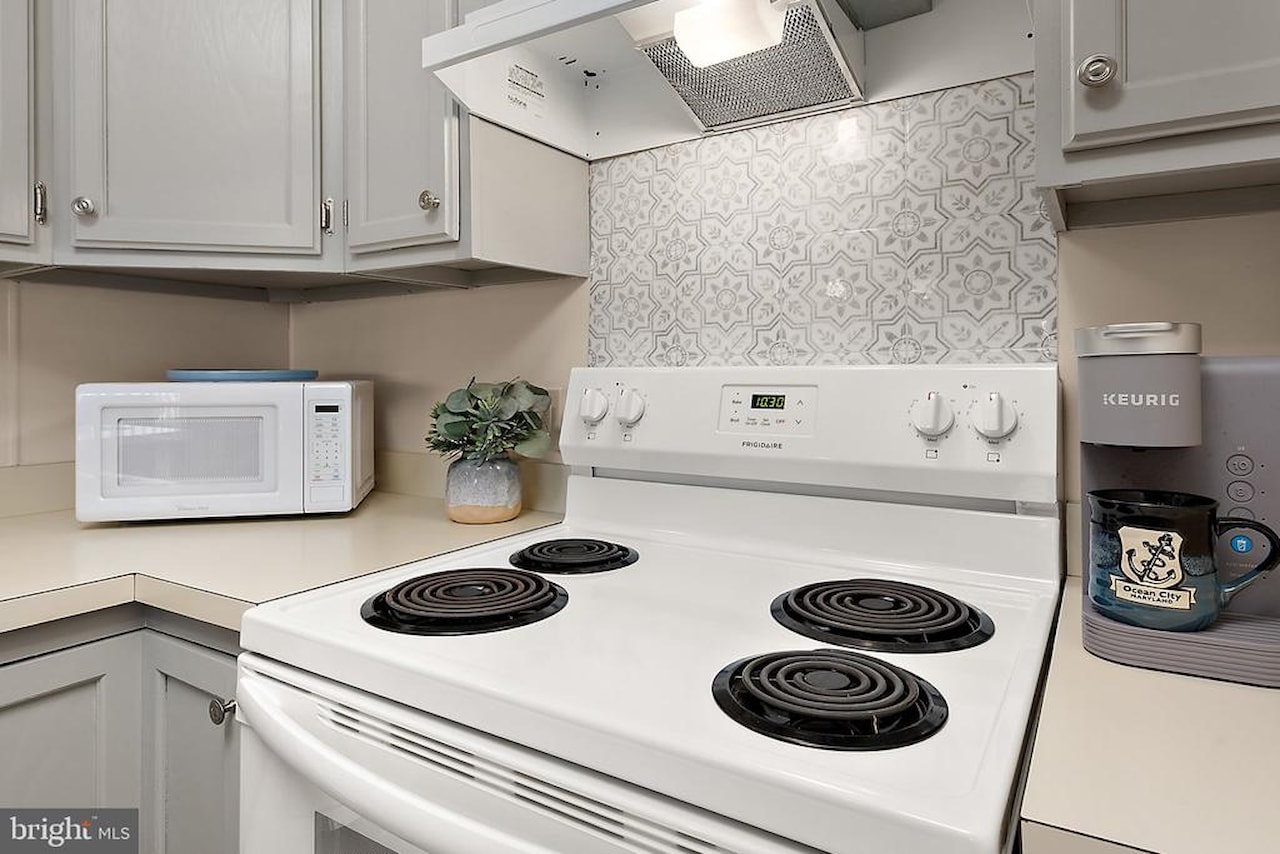 Ocean Point II Real Estate for Sale - 4000 Coastal Hwy #116 in Ocean City Photo 18
