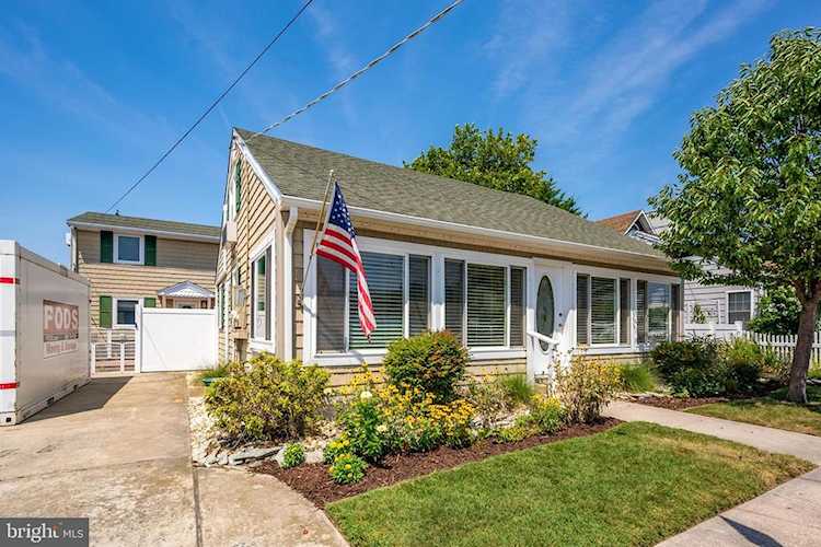  Real Estate for Sale - 104 Bering Rd in Ocean City Photo 1