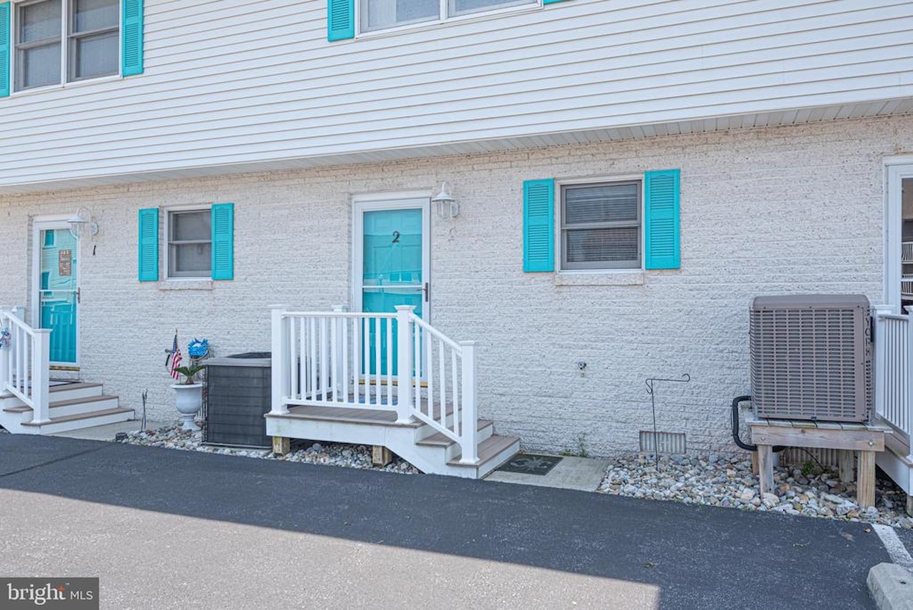 South Vista II Real Estate for Sale - 607 Bayshore Ct #2 in Ocean City Photo 2