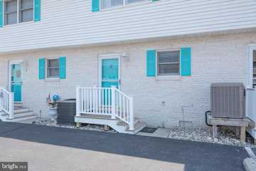 South Vista II Real Estate for Sale - 607 Bayshore Ct #2 in Ocean City Photo 2