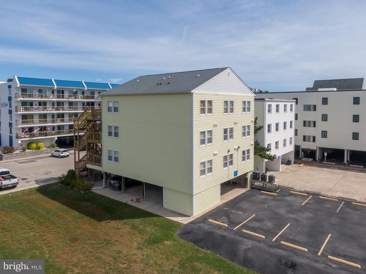 North Point Real Estate for Sale - 17 143rd St #301 in Ocean City Photo 6