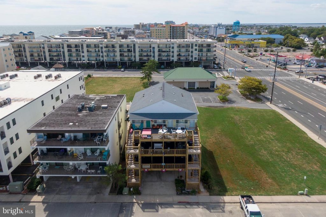 North Point Real Estate for Sale - 17 143rd St #301 in Ocean City Photo 9