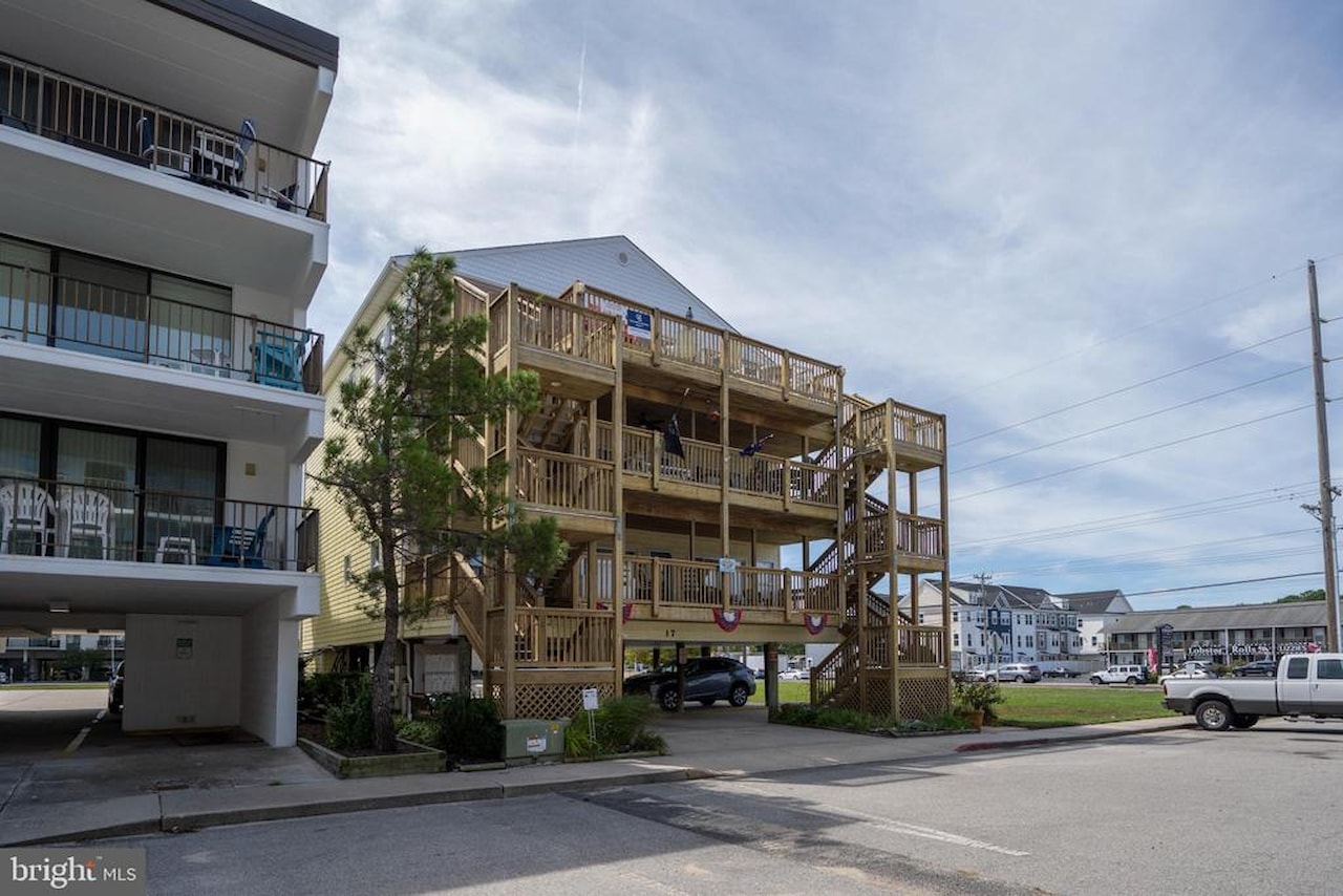 North Point Real Estate for Sale - 17 143rd St #301 in Ocean City Photo 11