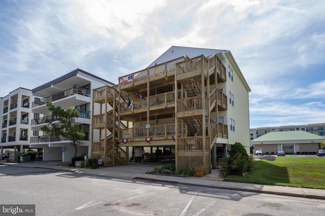 North Point Real Estate for Sale - 17 143rd St #301 in Ocean City Photo 12