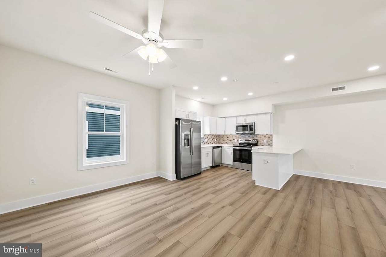  Real Estate for Sale - 104 75th St #1 in Ocean City Photo 17