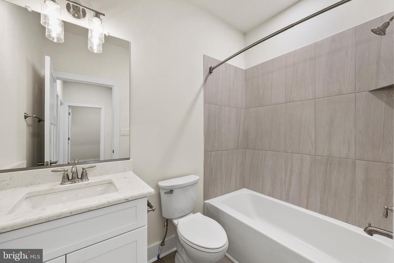  Real Estate for Sale - 104 75th St #1 in Ocean City Photo 28
