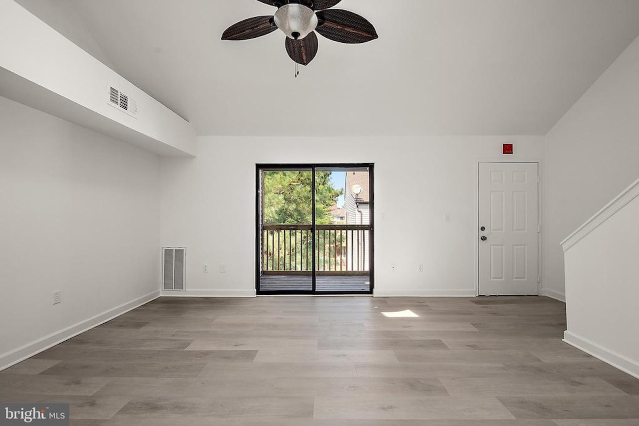 Sandalwood Building A&B Real Estate for Sale - 14300-B Jarvis Ave #B301 in Ocean City Photo 4