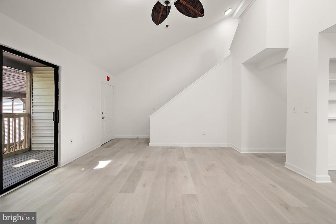 Sandalwood Building A&B Real Estate for Sale - 14300-B Jarvis Ave #B301 in Ocean City Photo 6