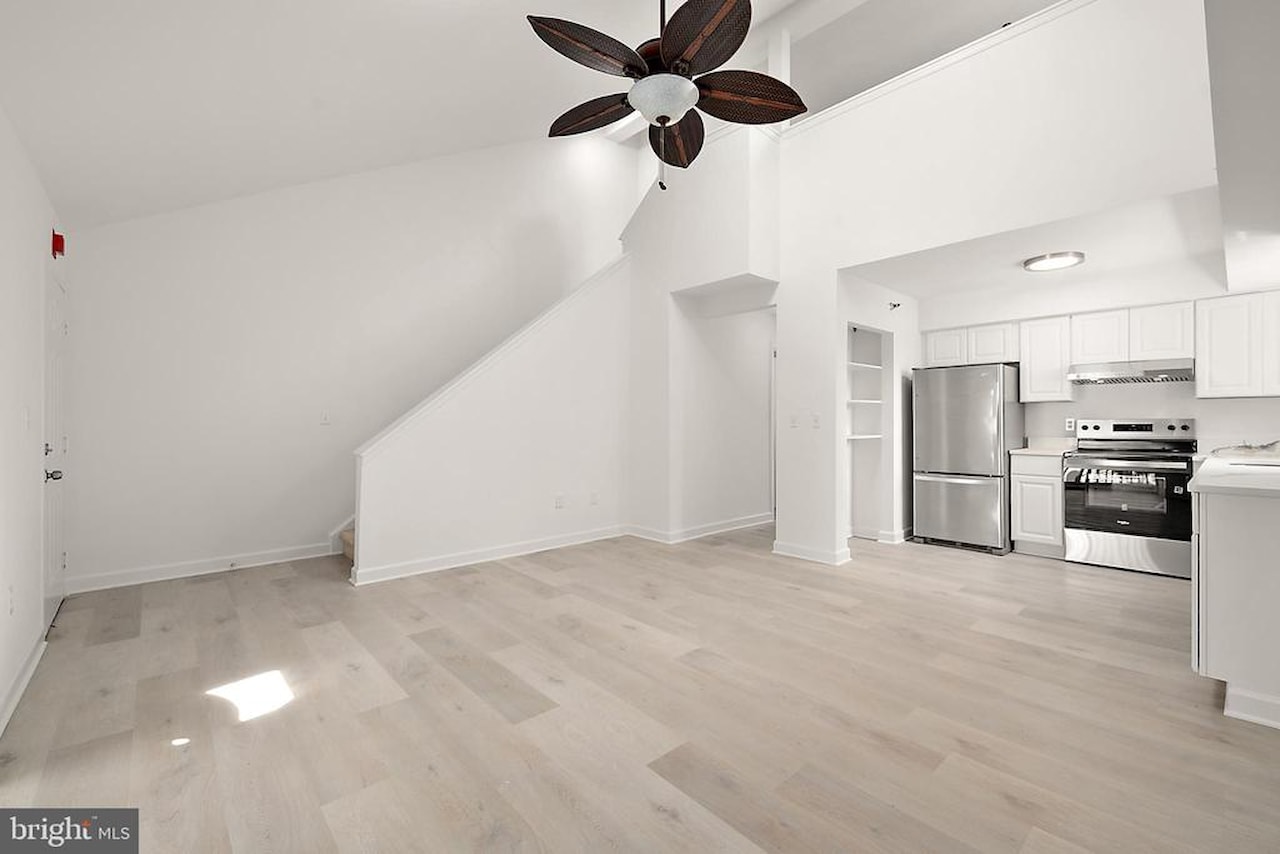 Sandalwood Building A&B Real Estate for Sale - 14300-B Jarvis Ave #B301 in Ocean City Photo 7
