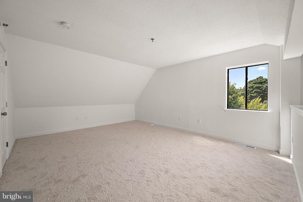 Sandalwood Building A&B Real Estate for Sale - 14300-B Jarvis Ave #B301 in Ocean City Photo 18