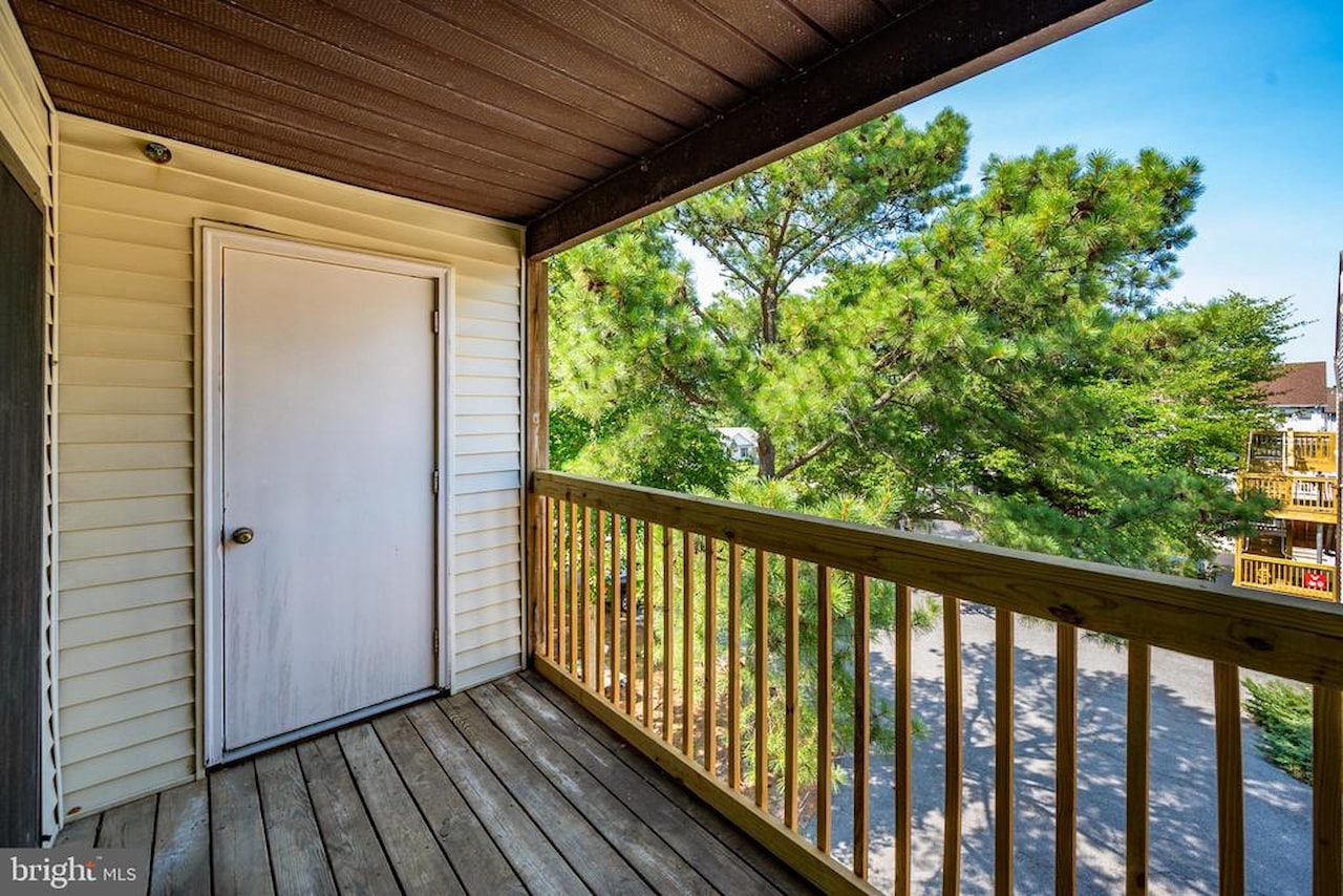 Sandalwood Building A&B Real Estate for Sale - 14300-B Jarvis Ave #B301 in Ocean City Photo 25