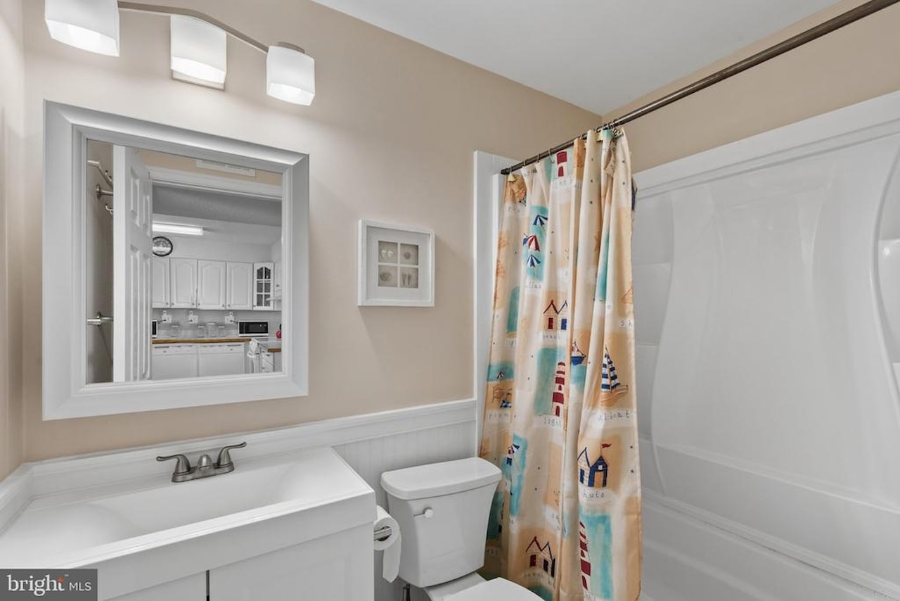 Discovery One Real Estate for Sale - 9203 Rusty Anchor Rd #A3 in Ocean City Photo 27