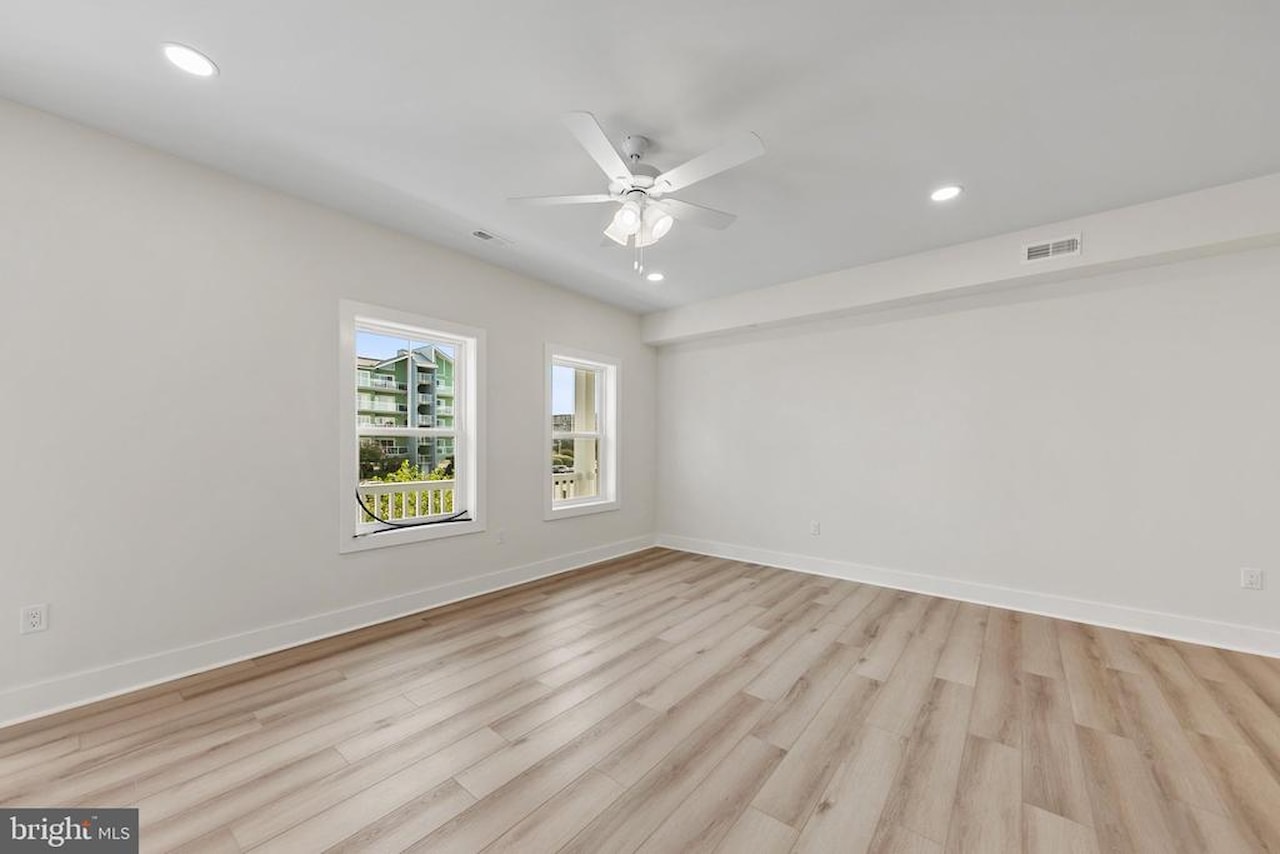  Real Estate for Sale - 106 75th St #3 in Ocean City Photo 16