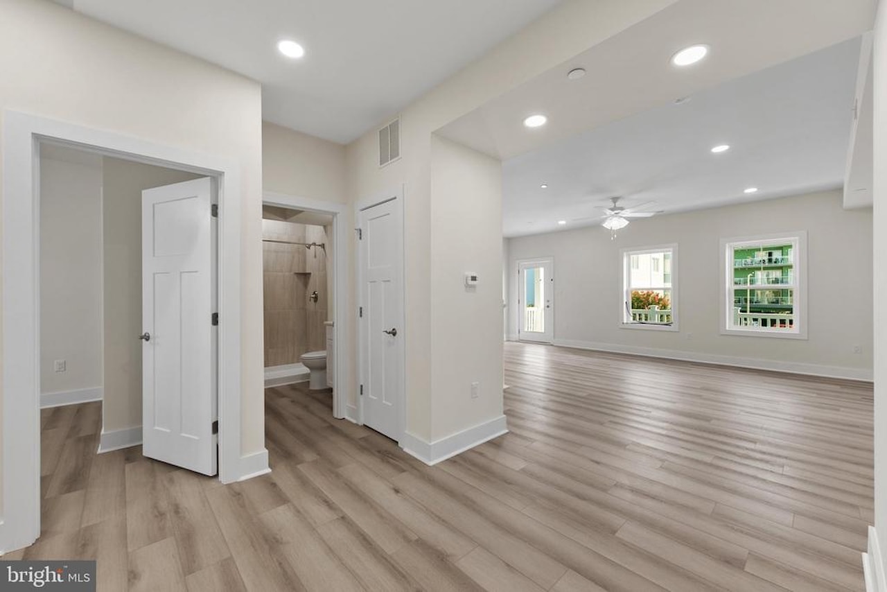  Real Estate for Sale - 106 75th St #3 in Ocean City Photo 23