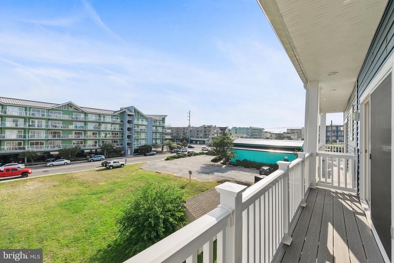  Real Estate for Sale - 106 75th St #3 in Ocean City Photo 34