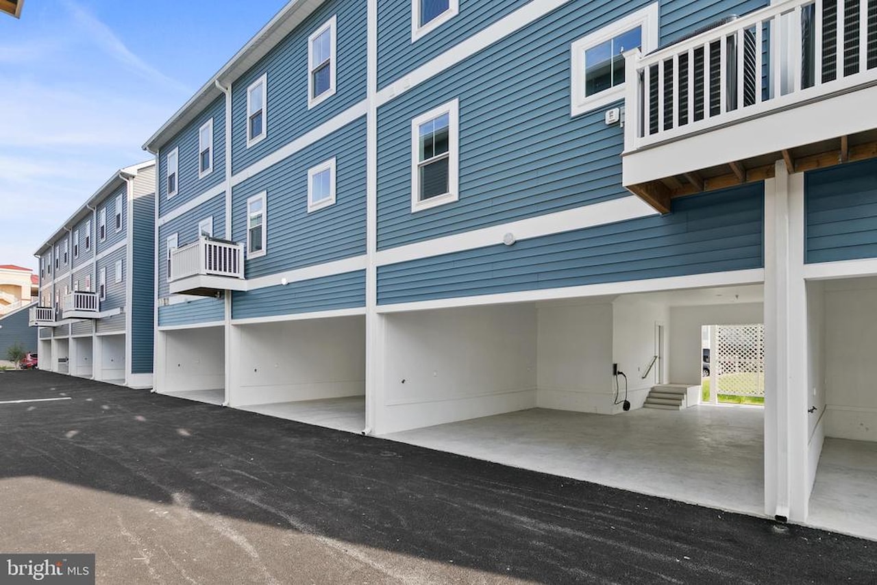  Real Estate for Sale - 106 75th St #3 in Ocean City Photo 51