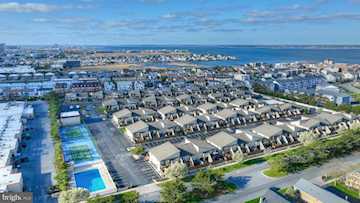 Club Ocean Villas II Real Estate for Sale - 105 120th St #84 in Ocean City Photo 2