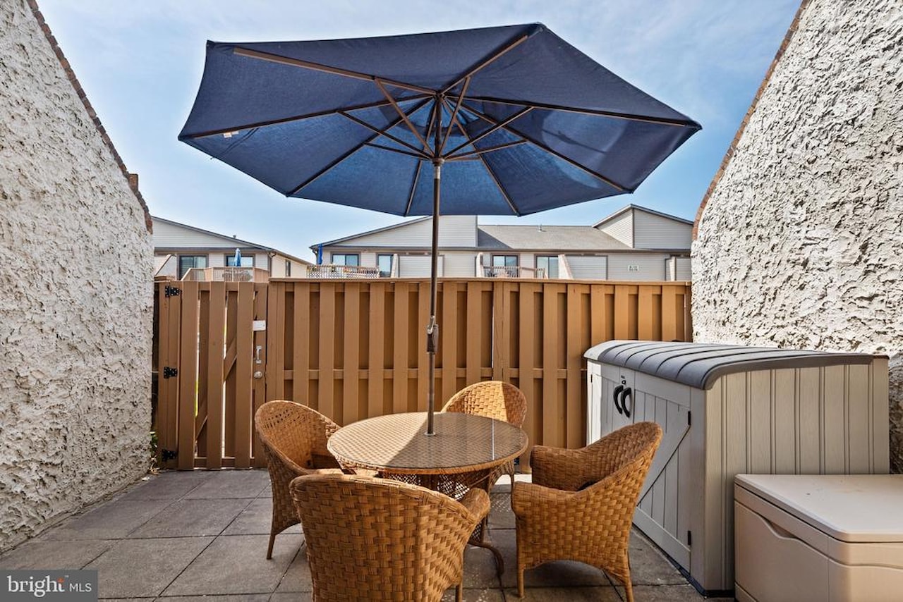 Club Ocean Villas II Real Estate for Sale - 105 120th St #84 in Ocean City Photo 4
