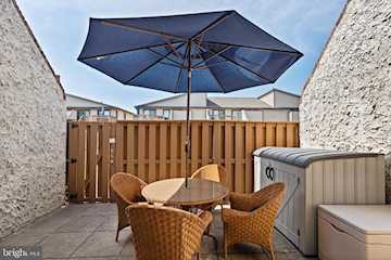 Club Ocean Villas II Real Estate for Sale - 105 120th St #84 in Ocean City Photo 4