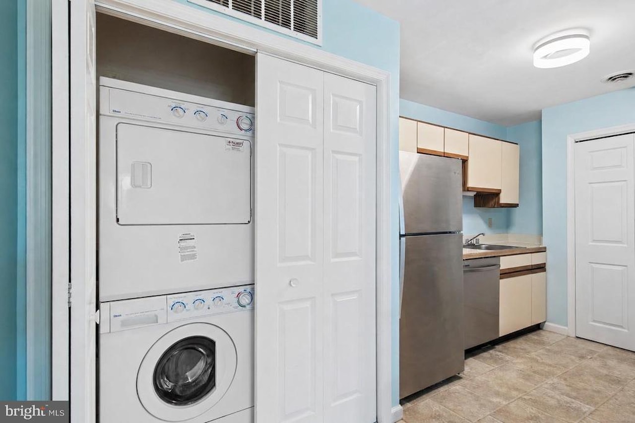 Club Ocean Villas II Real Estate for Sale - 105 120th St #84 in Ocean City Photo 22