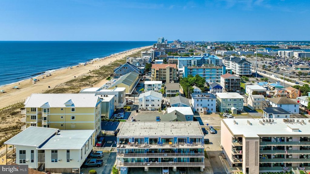 Tons Of Fun Real Estate for Sale - 5 44th St #102 in Ocean City Photo 2