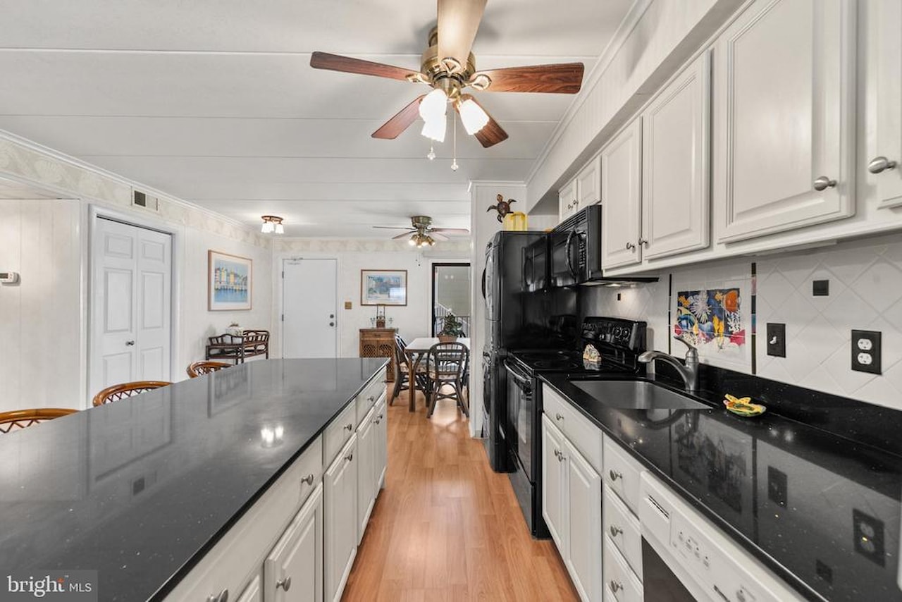 Tons Of Fun Real Estate for Sale - 5 44th St #102 in Ocean City Photo 9