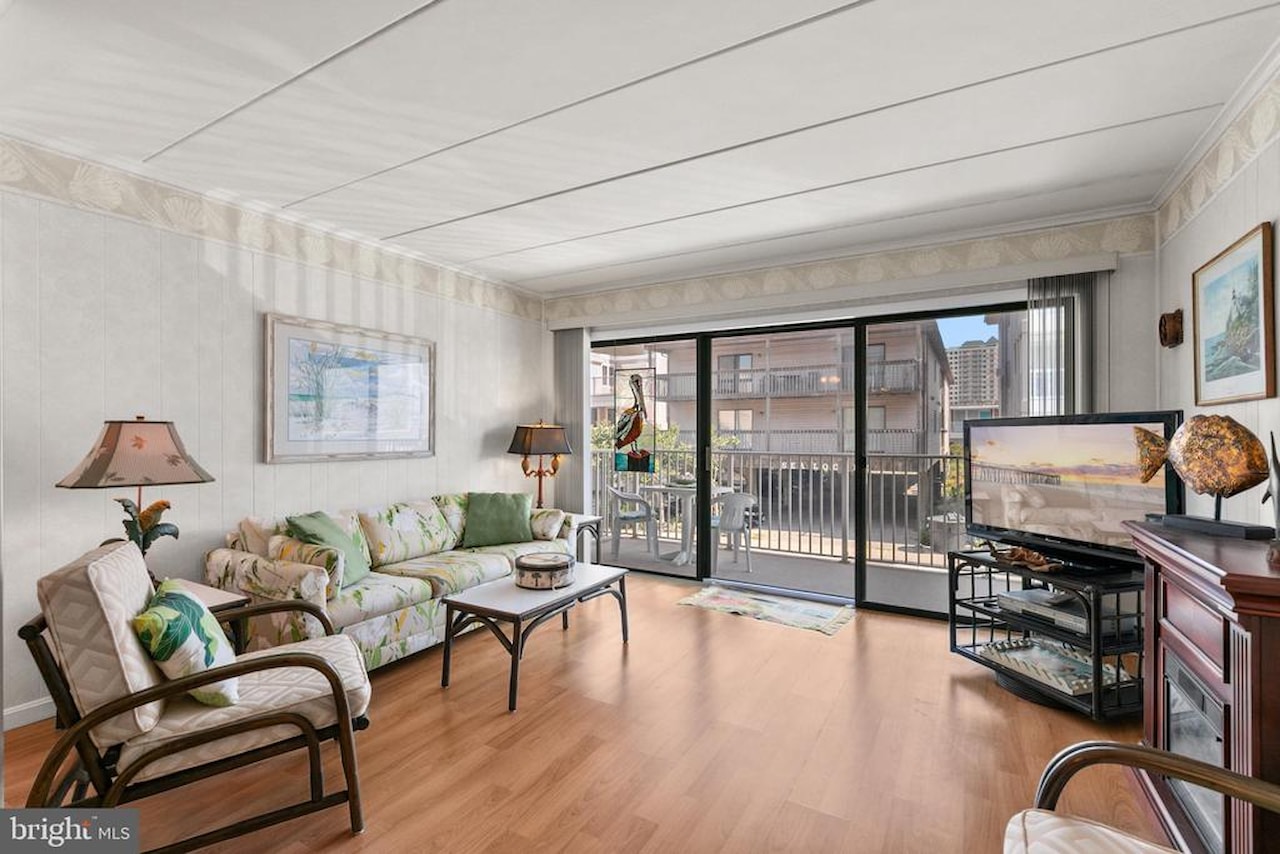 Tons Of Fun Real Estate for Sale - 5 44th St #102 in Ocean City Photo 11