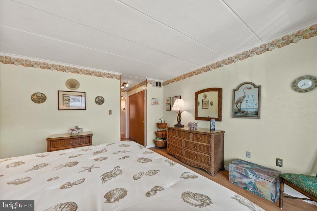Tons Of Fun Real Estate for Sale - 5 44th St #102 in Ocean City Photo 18