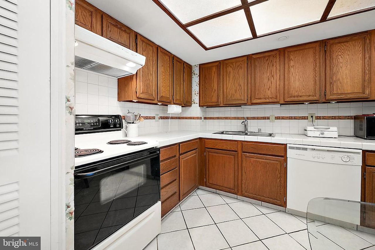 Century 1 Real Estate for Sale - 9900 Coastal Hwy #1604 in Ocean City Photo 20